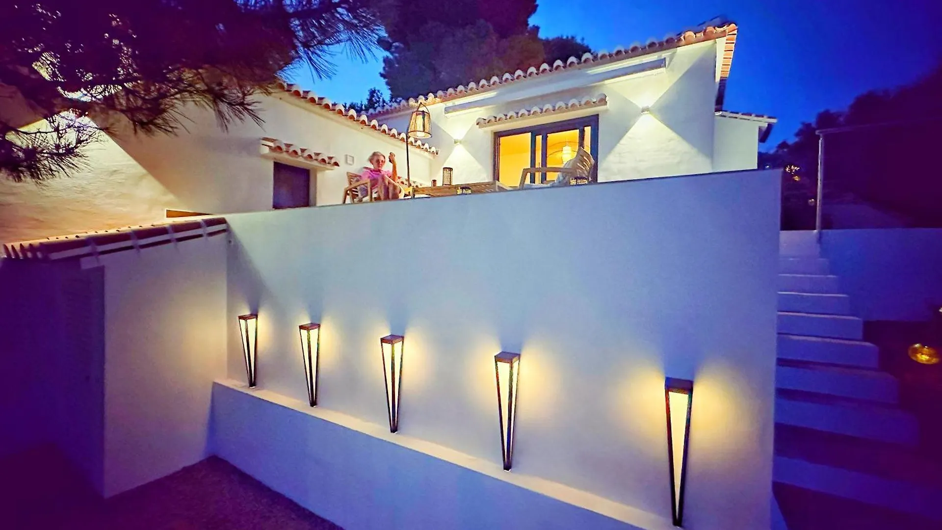 Holiday home Housesleeps5-Parking-Balcony-Fireplace-Seaview