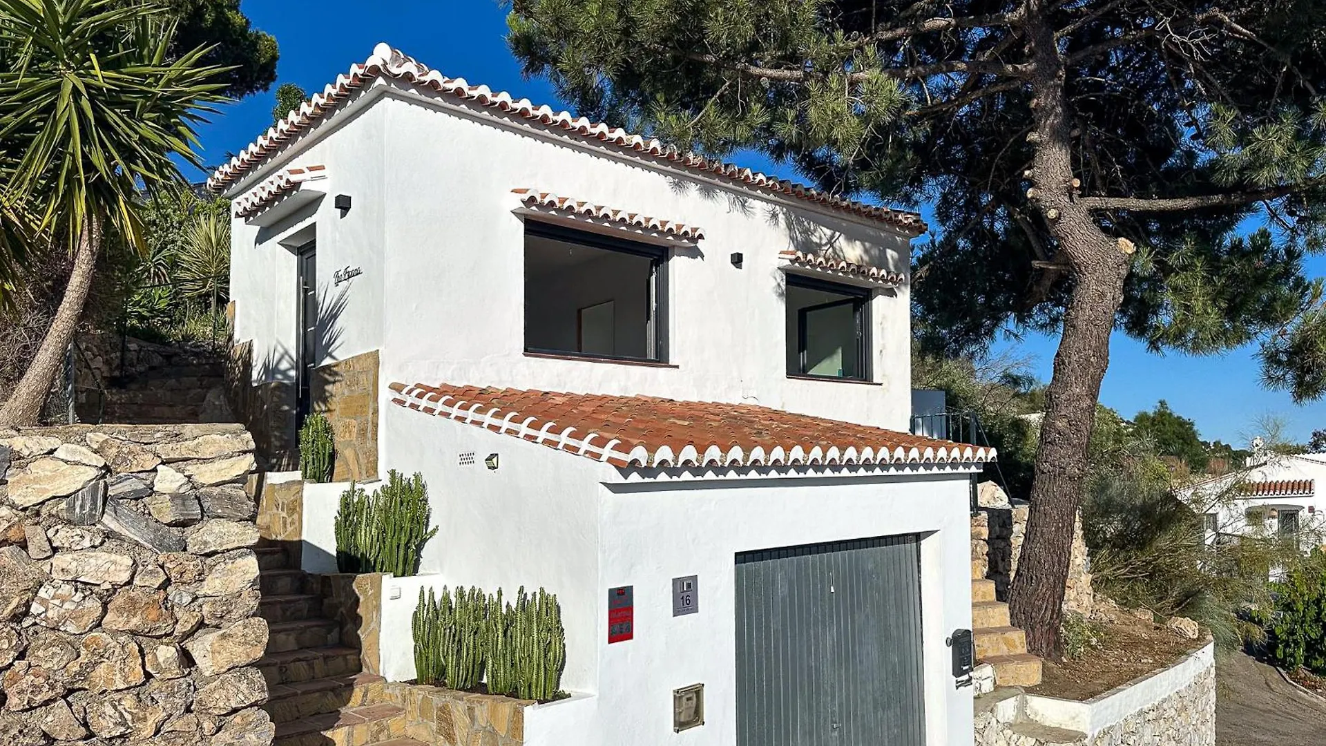 Holiday home Housesleeps5-Parking-Balcony-Fireplace-Seaview